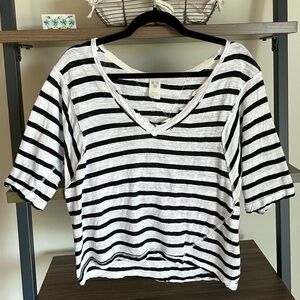 Free People We The Free V-neck T-Shirt, Size XS